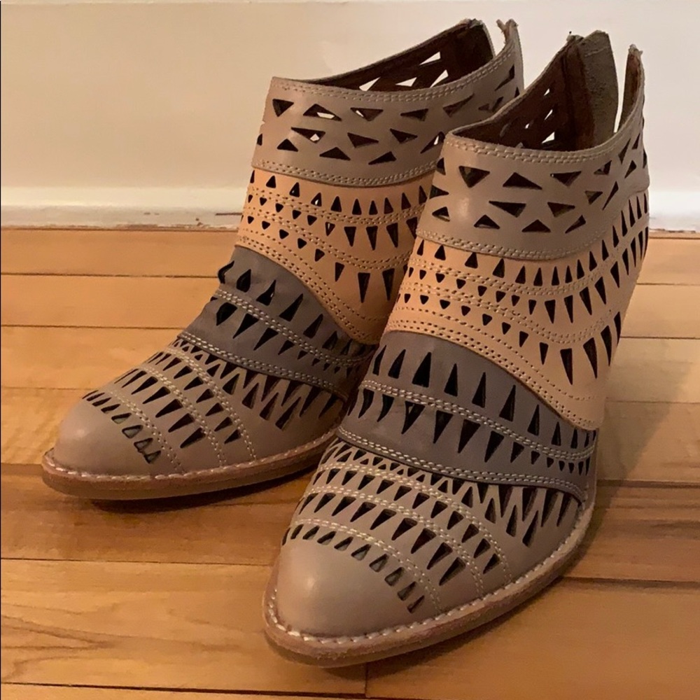 Jeffrey Campbell Booties - Like New